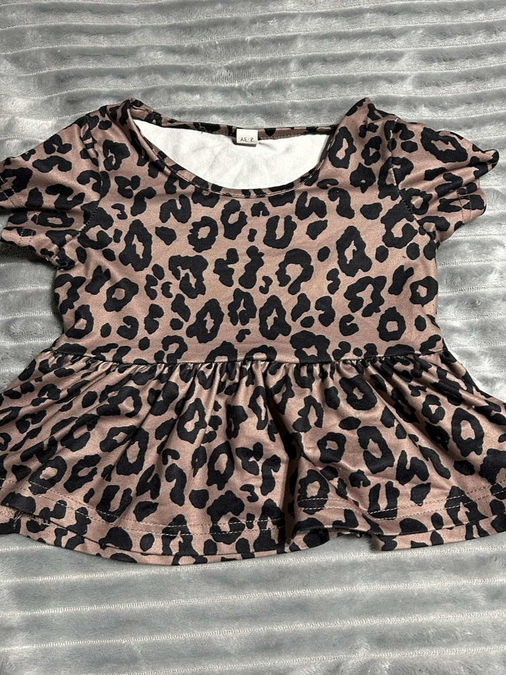 Girls Leopard Print Matching Set - Picture 4 of 4